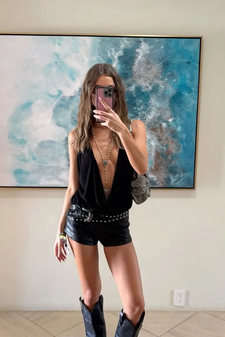 Look Total Black con Detalles en Encaje para Noche Elegante de ootd para argentina