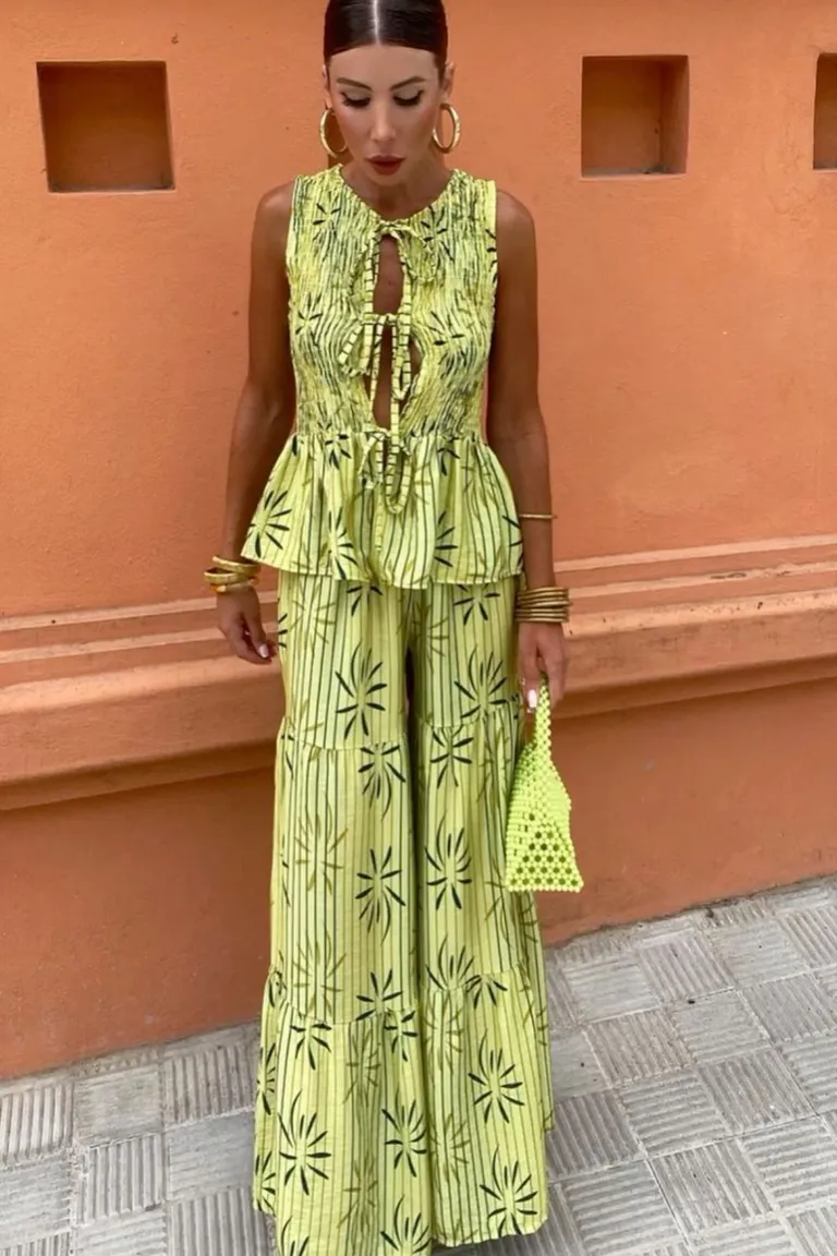 Vestido Veraniego Verde Lima con Estampado de Bambú de ootd para argentina