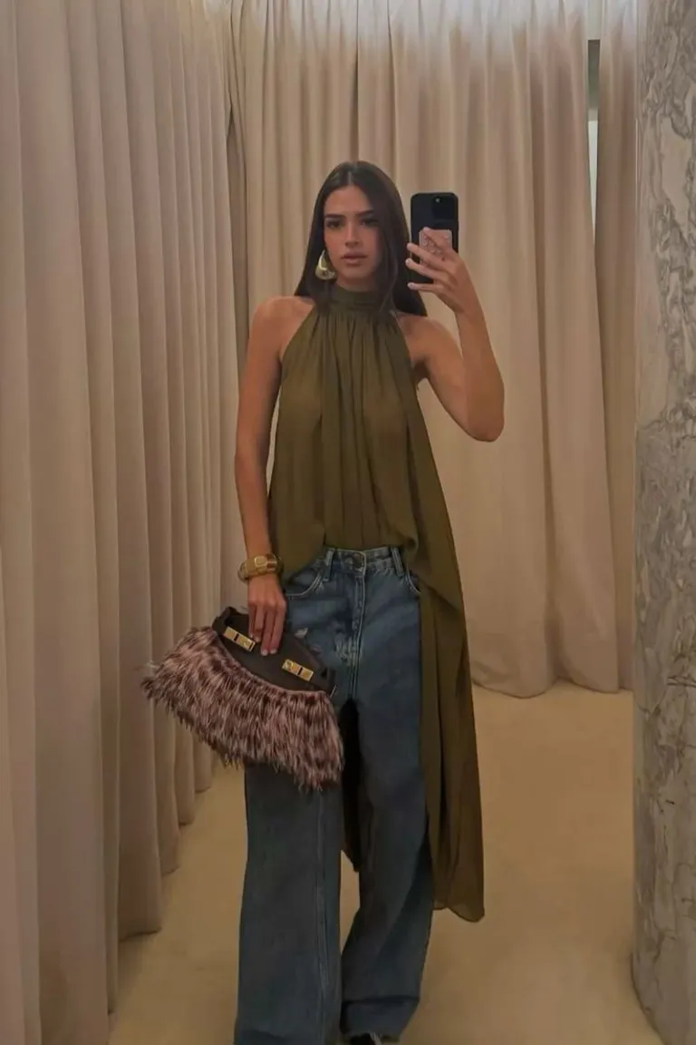 Look Boho Chic: Blusa Asimétrica Verde Oliva y Jeans Acampanados de ootd para argentina