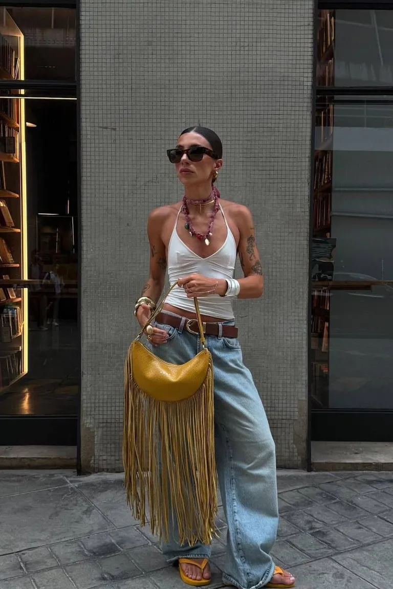 Look Veraniego: Vestido Celeste y Bolso Flecos Mostaza de ootd para argentina