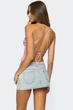 Top crochet bordado quince de Edikted en Tops para argentina
