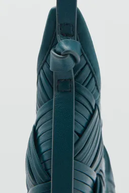 Bolso cuero trenzado de Mango en Bolsos y Carteras para argentina
