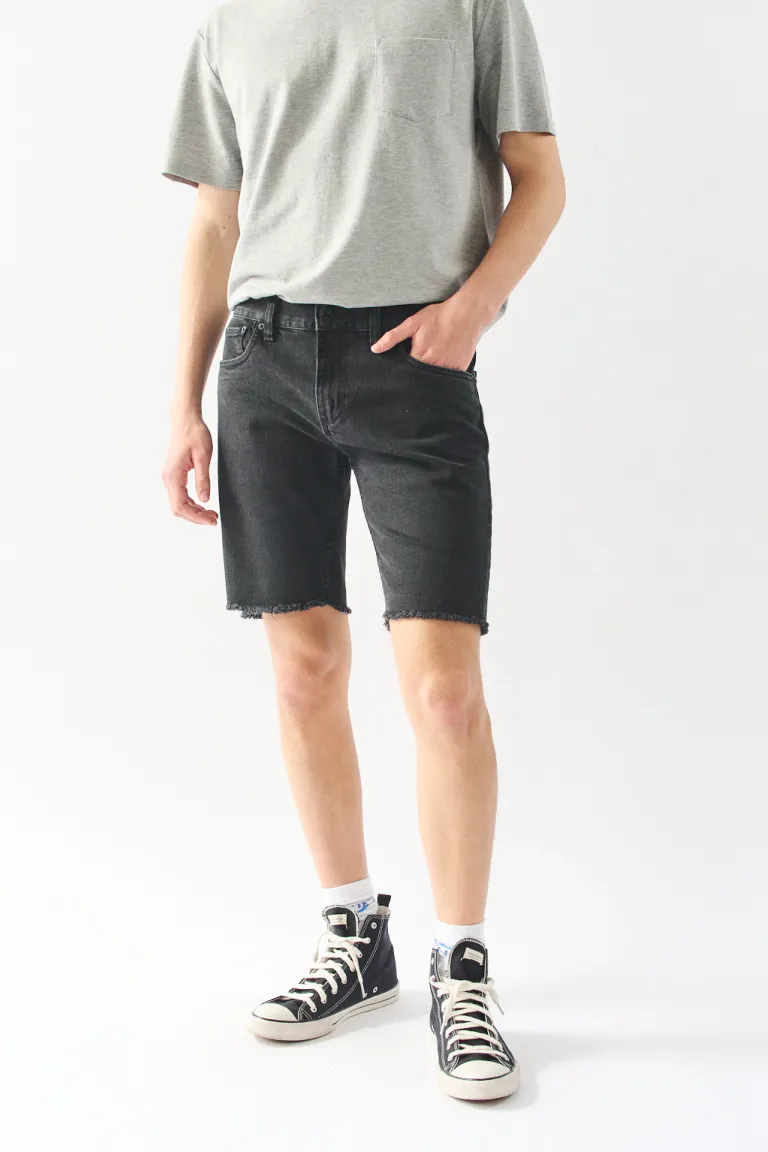 Bermuda de Jeans Negra Clásica con Acabado Desflecado para Hombre de Bensimon en Bermudas y Shorts para argentina
