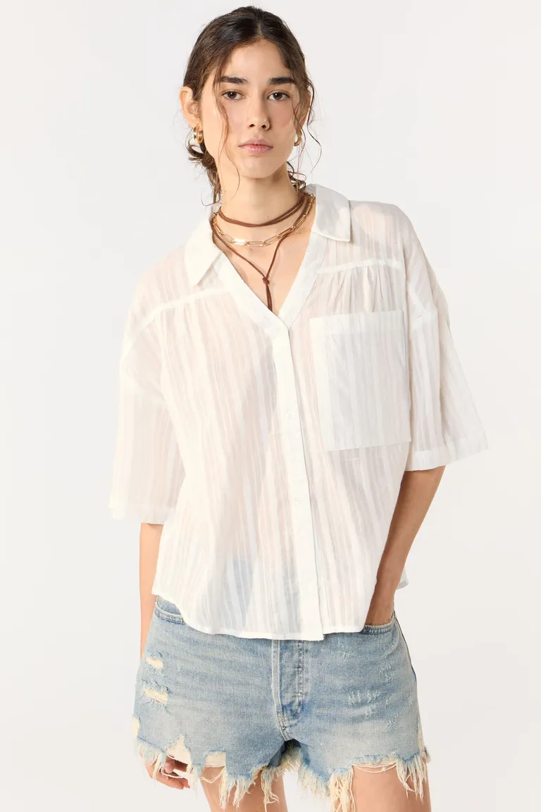 Camisa oversize de algodón con detalles de brillo - Estilo y comodidad en una prenda versátil de Cuesta Blanca en Camisas para argentina