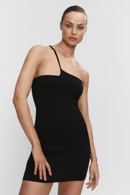 Vestido escote asimétrico de Mango en Vestidos para argentina