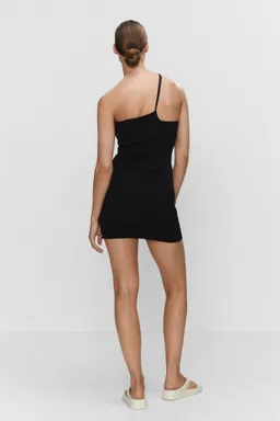 Vestido escote asimétrico de Mango en Vestidos para argentina