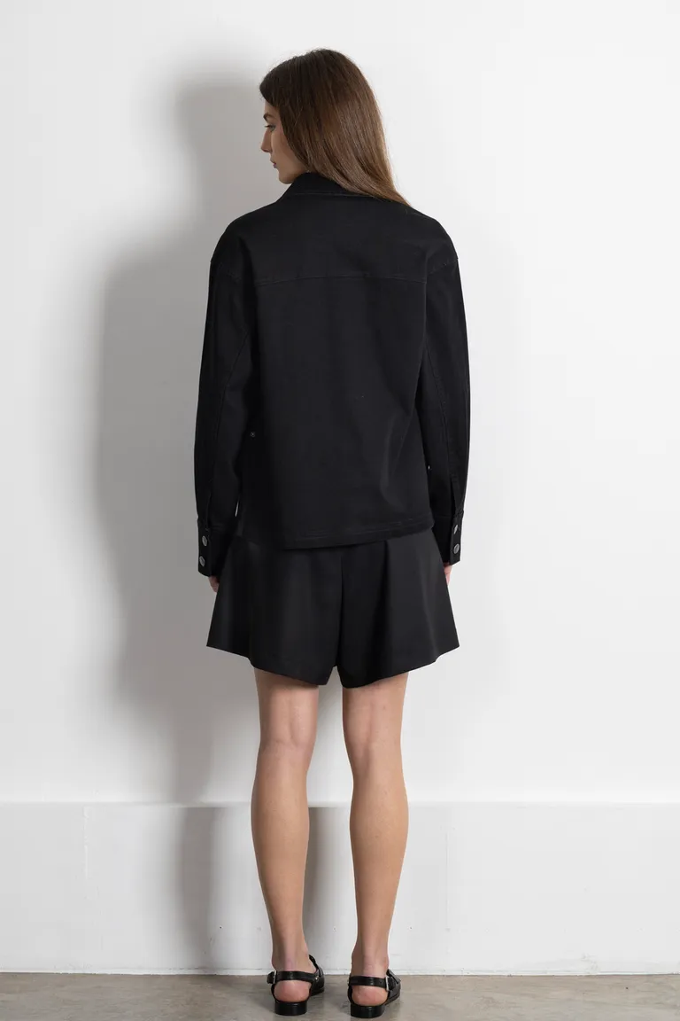 Chaqueta de vestir negra de corte clásico y elegante para mujeres de Kill en Chaquetas para argentina
