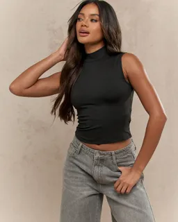 Top tirantes cuello alto básico de Missguided en Tops para argentina