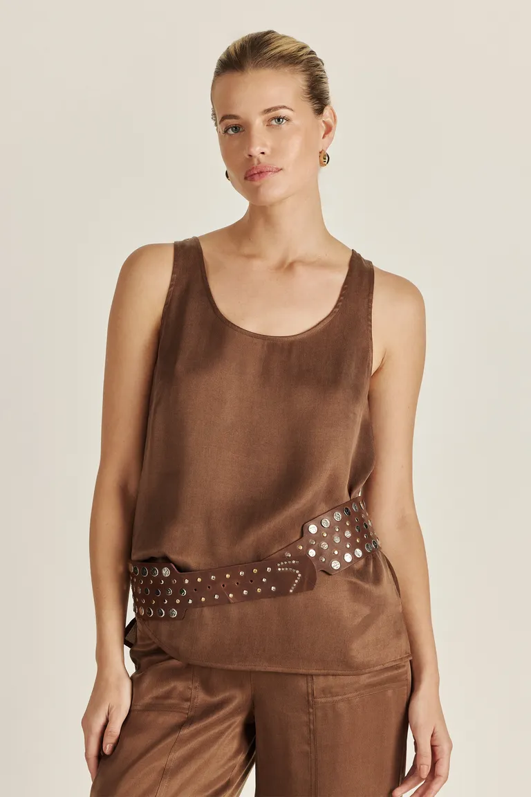 Top premium en tono marrón con detalles exclusivos de strass de Tucci en Tops para argentina