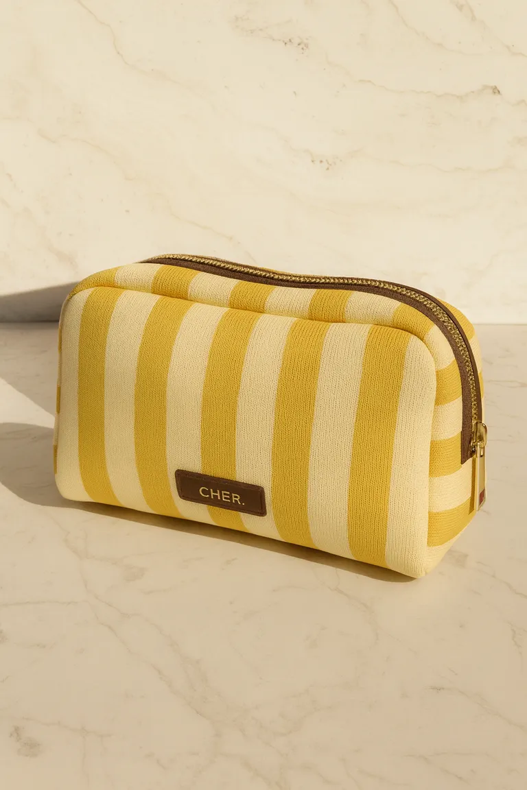 Cartera bicolor amarilla y blanca, práctica y versátil para uso diario de Maria Cher en Bolsos y Carteras para argentina