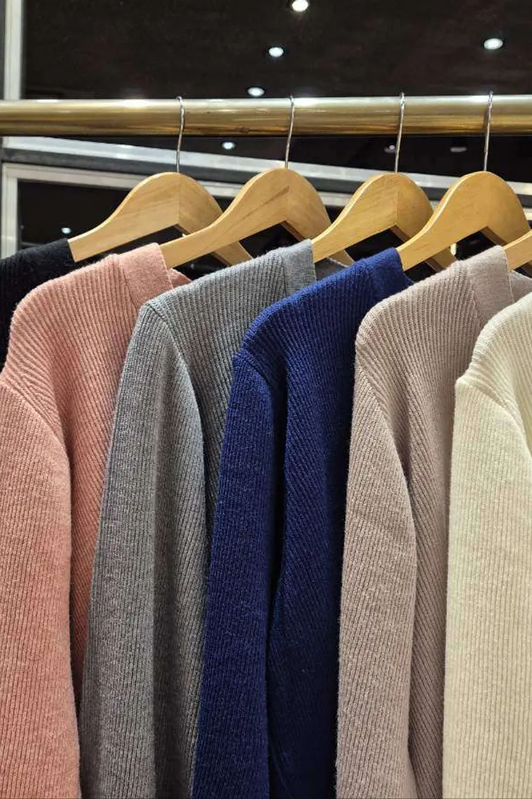 Cardigan Botones Elegante de Hesed en Buzos y Sweaters para argentina