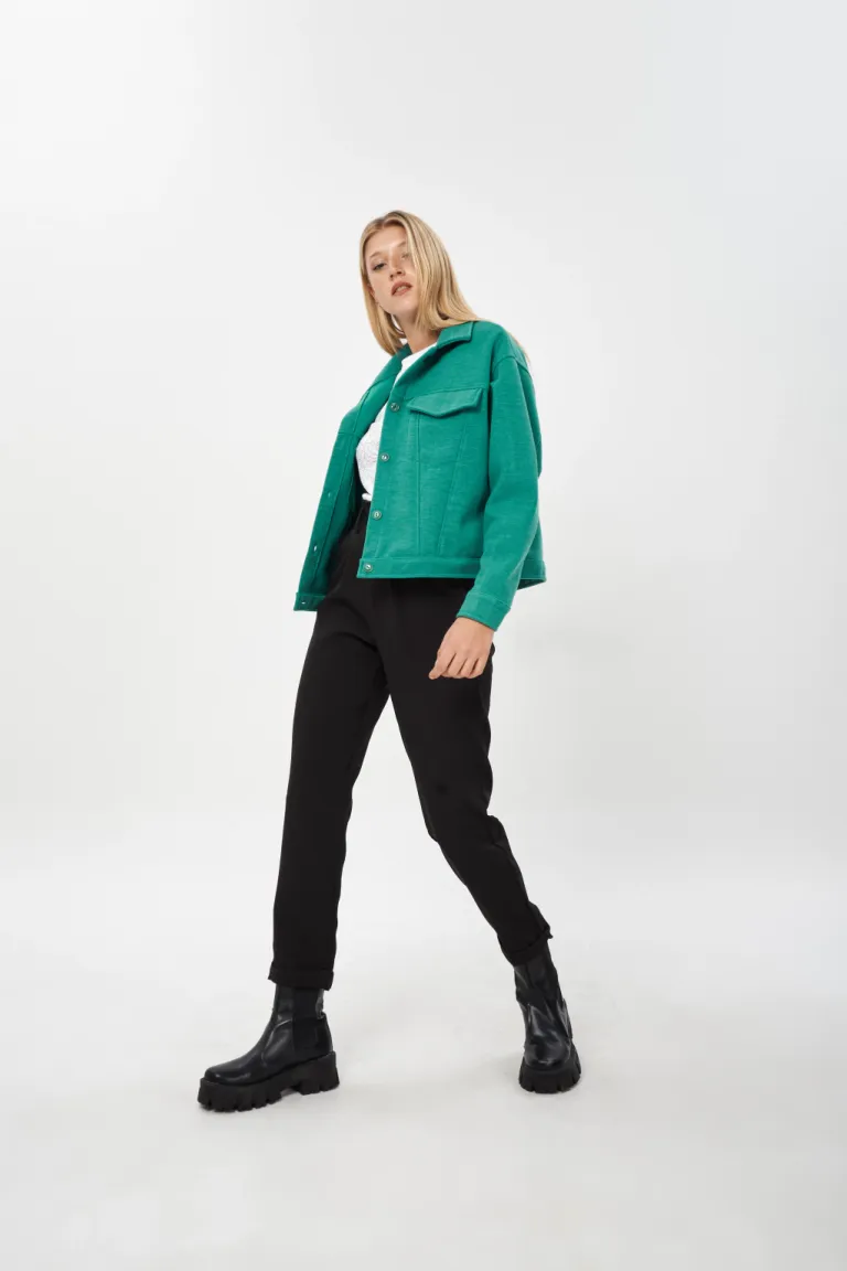 Chaqueta verde de corte moderno y estilo elegante para mujeres de Apricot en Chaquetas para argentina