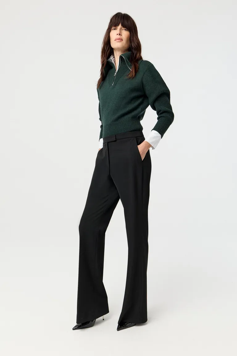 Sweater de tejido con cuello alto y cierre metálico frontal de manga larga de Markova en Buzos y Sweaters para argentina