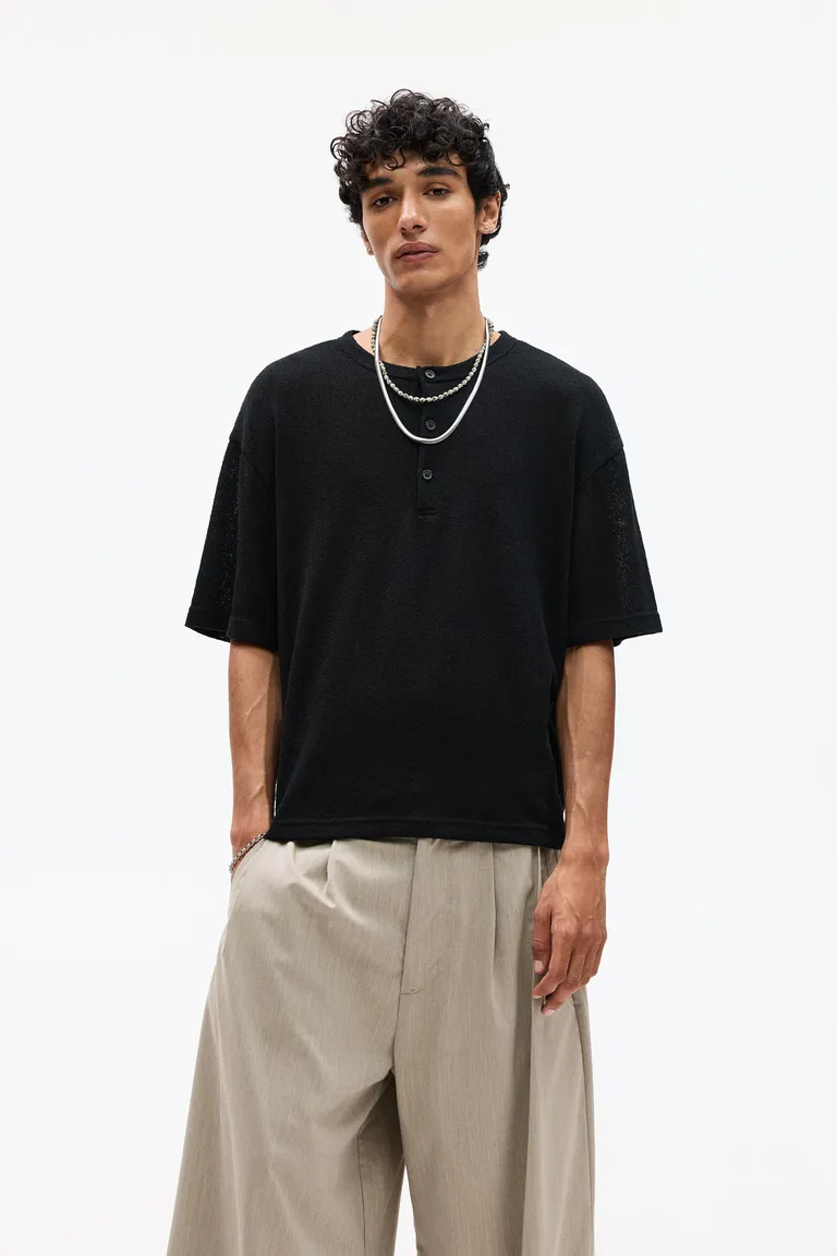 Remera manga corta cuello panadero de Pull&Bear en Remeras y Polos para argentina