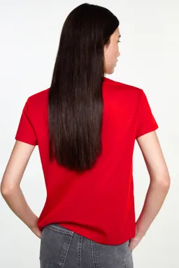Remera algodón bordado de Mango Teen en Remeras para argentina