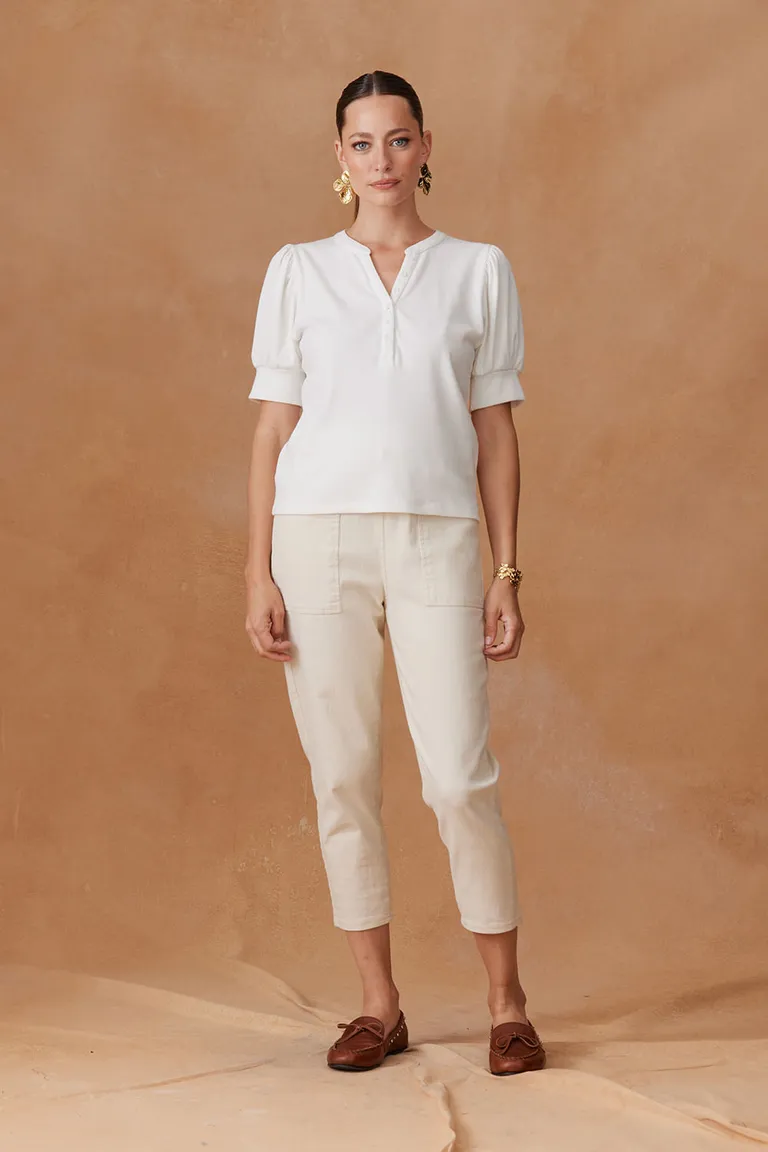 Remera blanca de corte holgado con mangas cortas estilo princesa y cuello mao de Indiastyle en Remeras para argentina