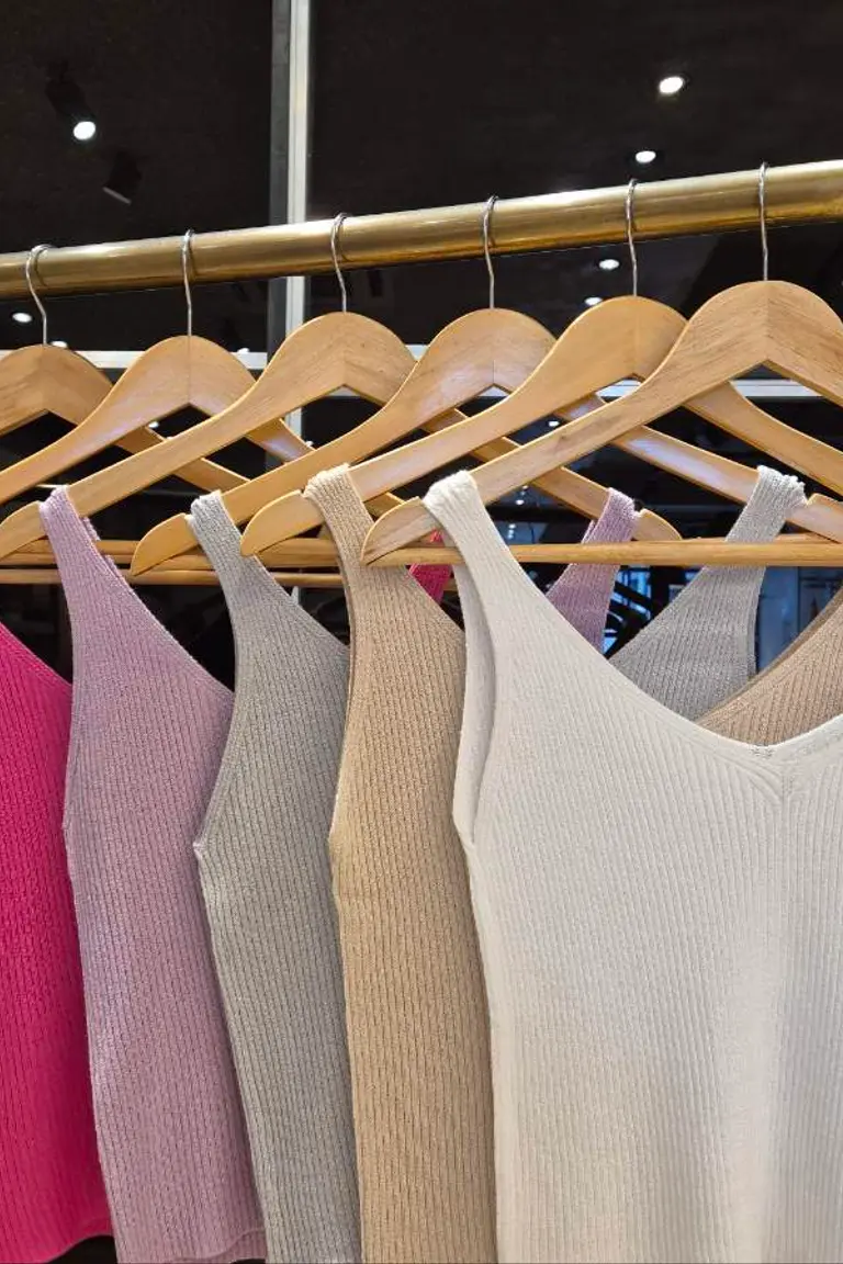 Musculosa Escote V de Hesed en Tops para argentina