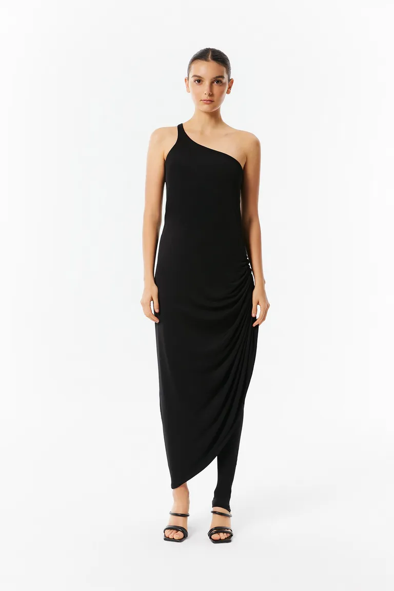 Elegante vestido largo de escote asimétrico y silueta slim fit de Naíma en Vestidos para argentina