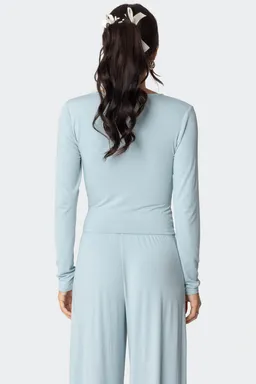 Kait henley top de Edikted en Tops para argentina