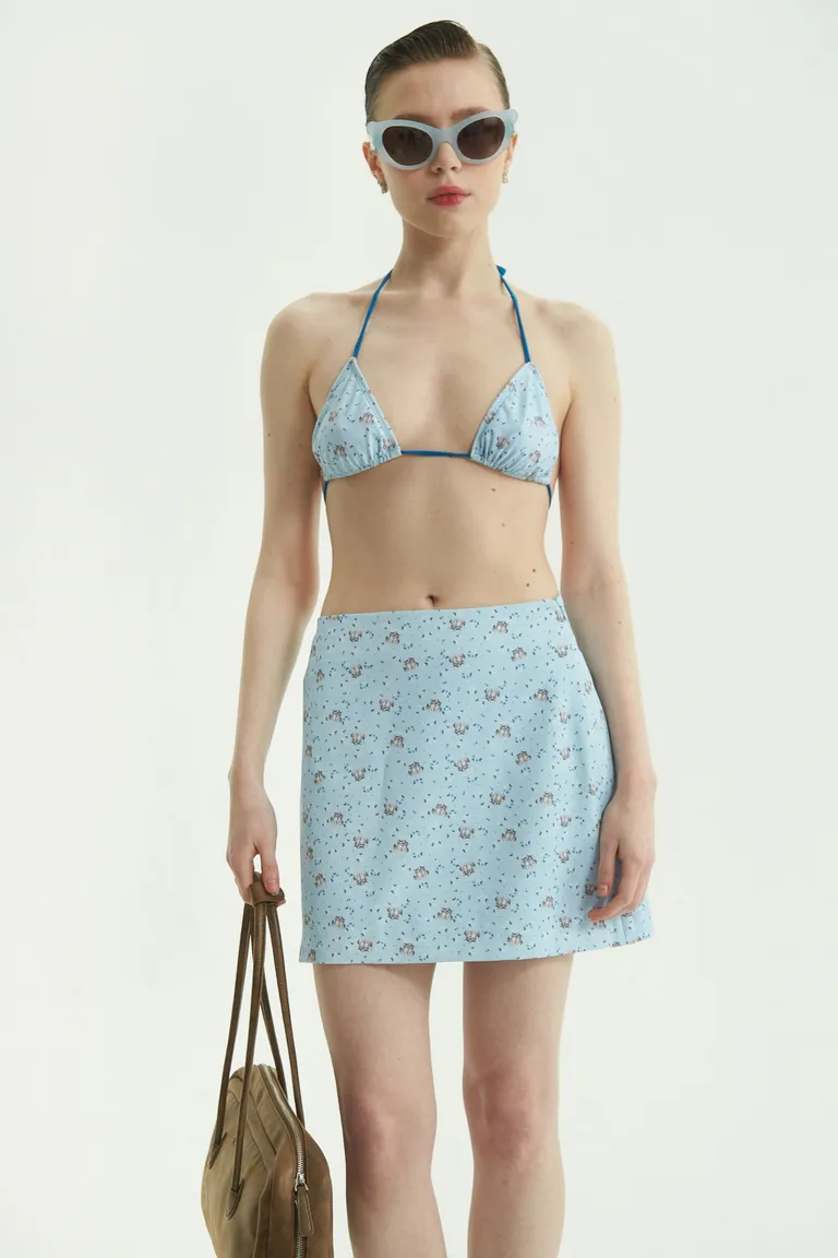 Falda de estilo mini con estampado de gatitos en tonos azules y verdes de Las Pepas en Faldas para argentina