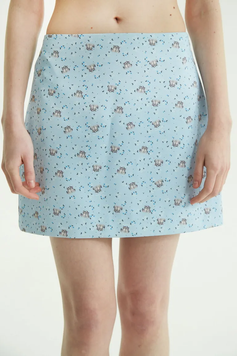 Falda de estilo mini con estampado de gatitos en tonos azules y verdes de Las Pepas en Faldas para argentina