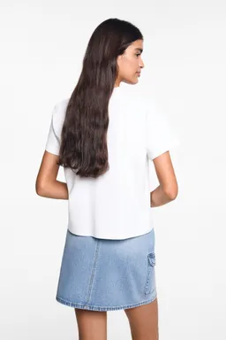 Remera con mensaje estampado de Mango Teen en Remeras para argentina