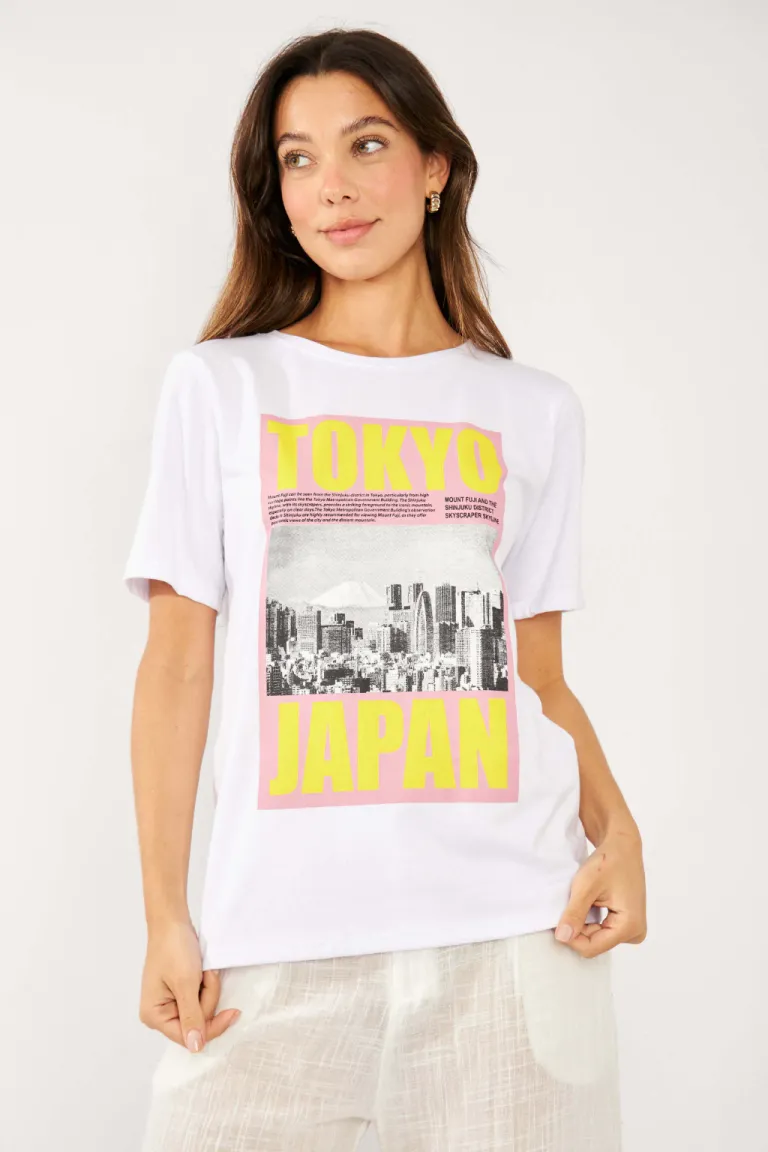 Remera de Algodón con Estampado Gráfico - Prenda Versátil y Cómoda para el Día a Día de Belle en Remeras para argentina