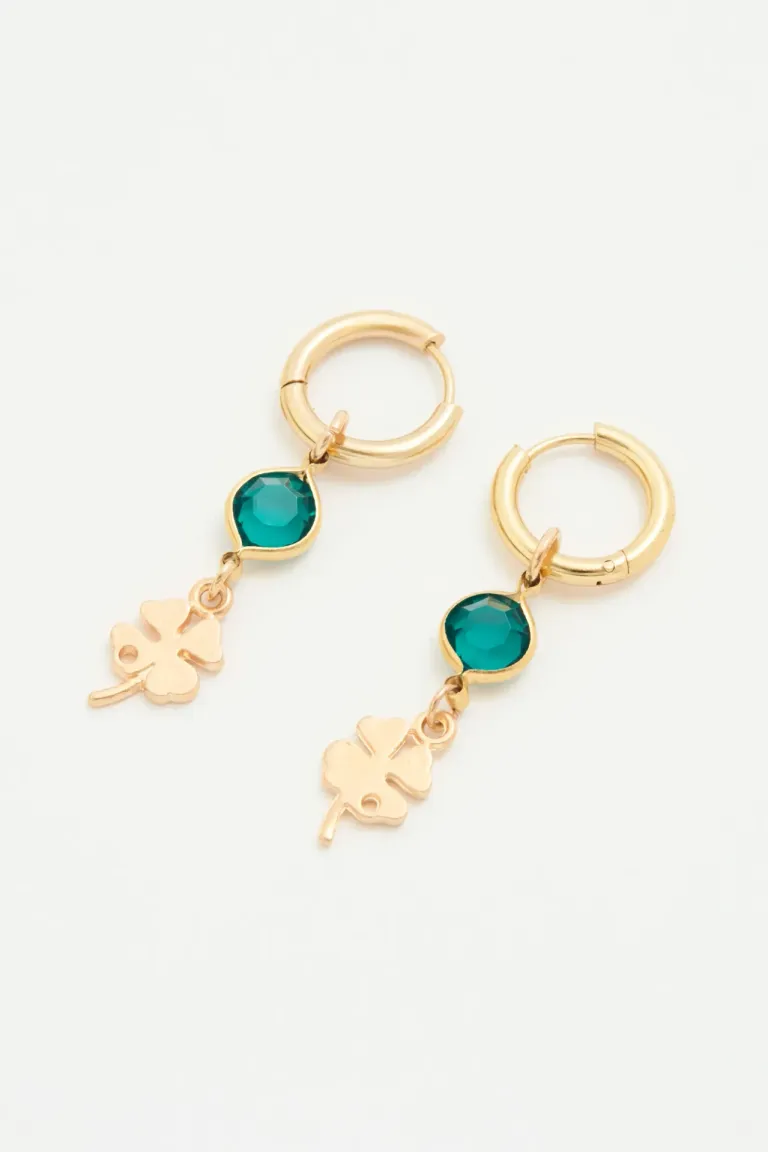 Aros argolla con cristales facetados y dije de trébol colgante de Rapsodia en Bijouterie para argentina