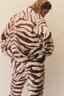 Camisa fluida estampado cebra de Mango en Camisas para argentina
