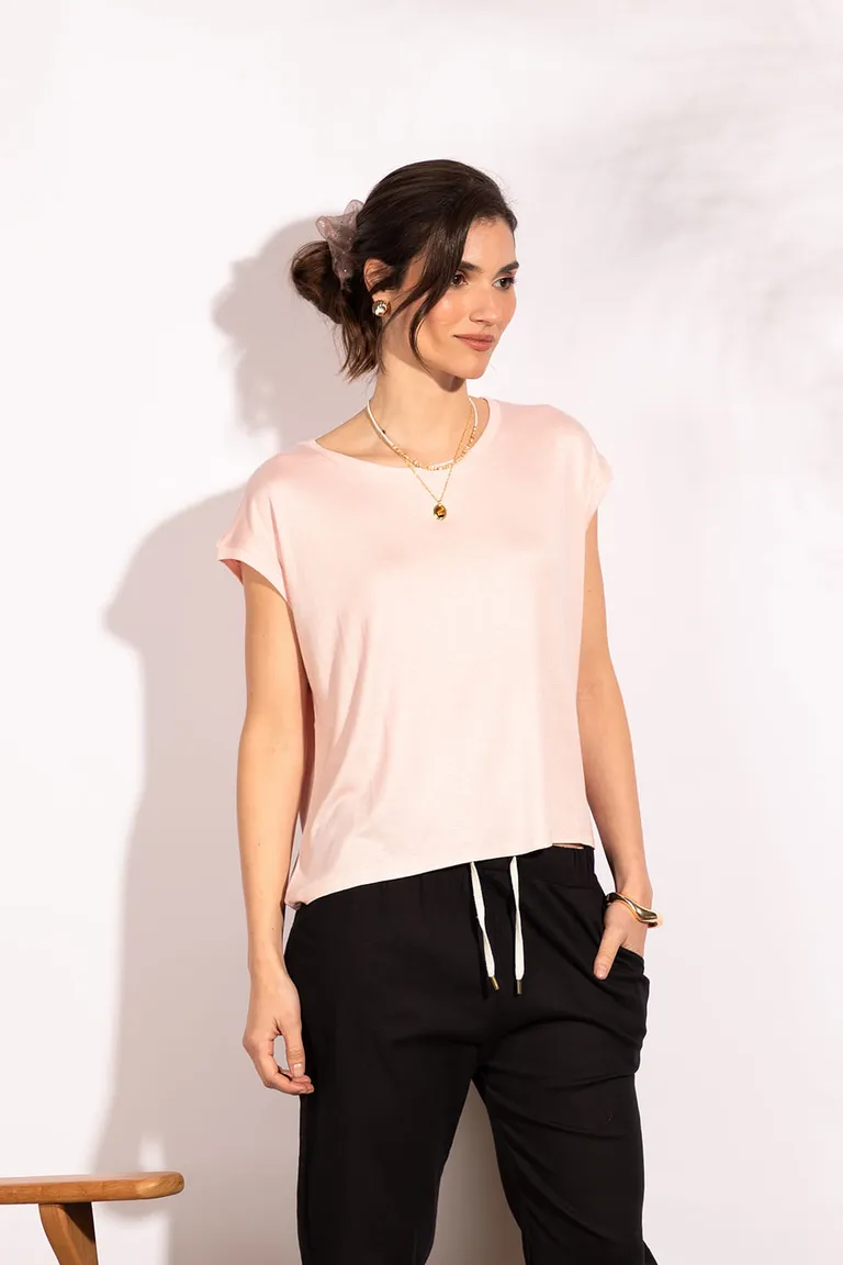 Remera raina de corte amplio y calce holgado de Indiastyle en Remeras para argentina