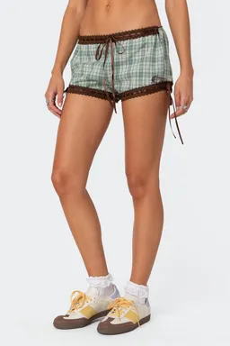Shorts cuadros detalle encaje de Edikted en Shorts para argentina