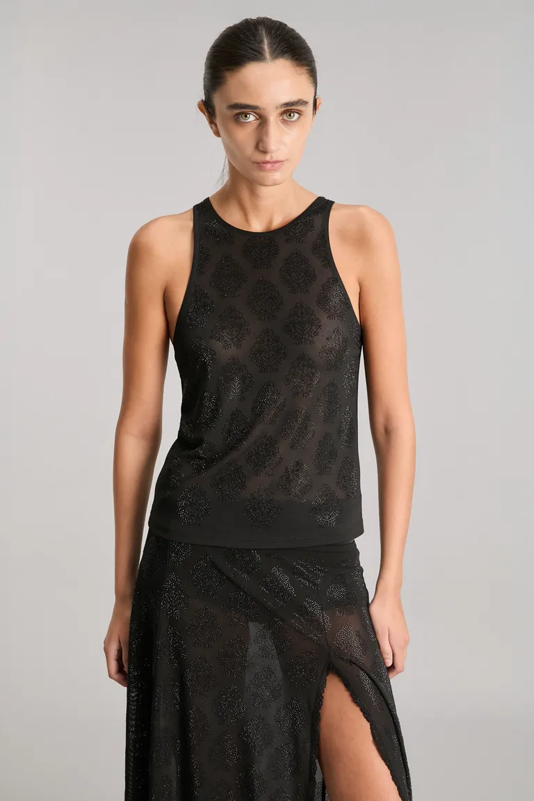 Musculosa slim de tul translúcido con diseño exclusivo de la colección de Kosiuko en Tops para argentina