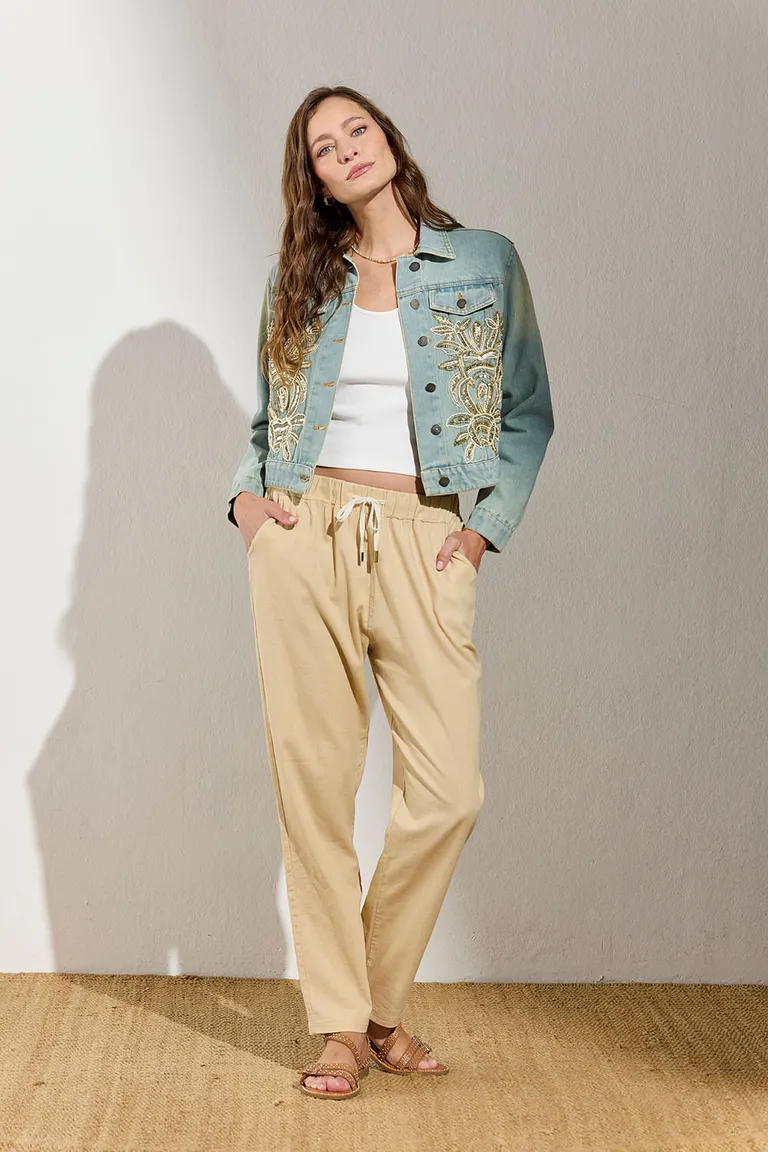 Campera de Denim con Bordados de Mostacillas - Diseño Femenino y Sofisticado de Indiastyle en Chaquetas para argentina