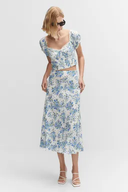 Top crop floral de Mango en Tops para argentina