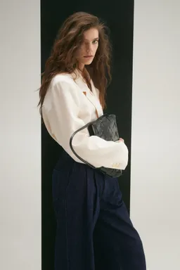 Jean wideleg pinzas rinse wash de Mango en Pantalones para argentina