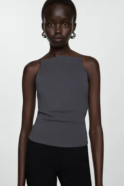 Top ajustado halter de Mango en Tops para argentina
