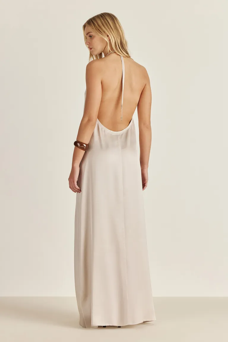 Vestido Daila: Elegancia sin espalda para un estilo refinado y actual de Tucci en Vestidos para argentina