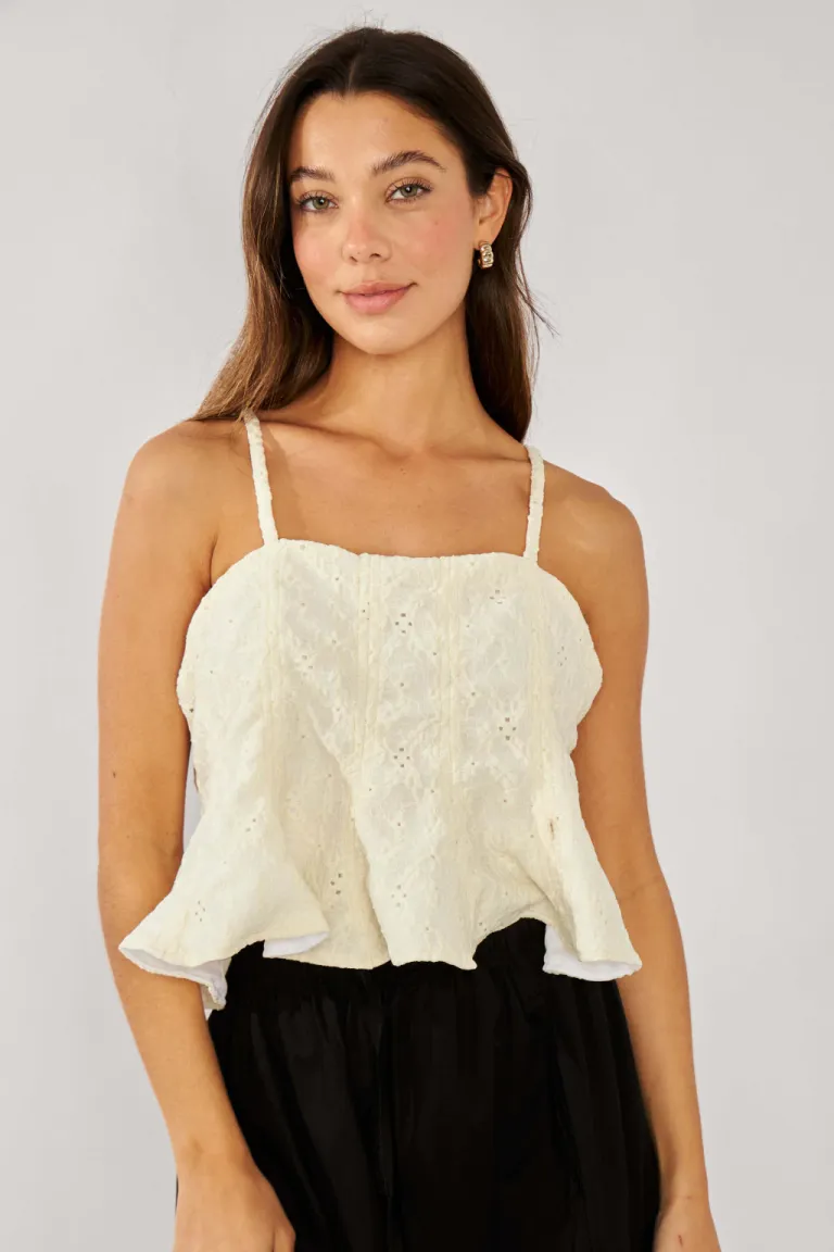 Blusa de crochet blanca, diseño elegante y sofisticado para mujer de Belle en Blusas para argentina
