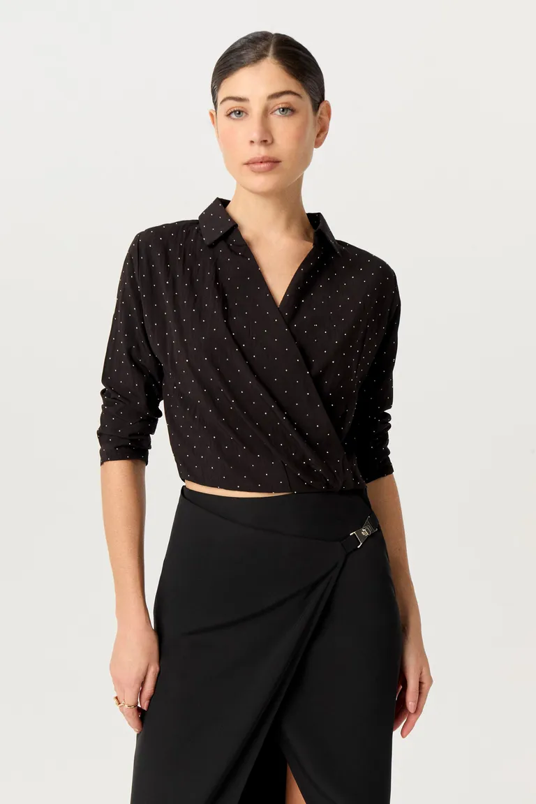 Camisa de poplín elastizado con destellos de brillo para un look de noche elegante y sofisticado de Markova en Camisas para argentina