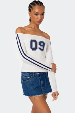 Remera hombros descubiertos de Edikted en Remeras para argentina