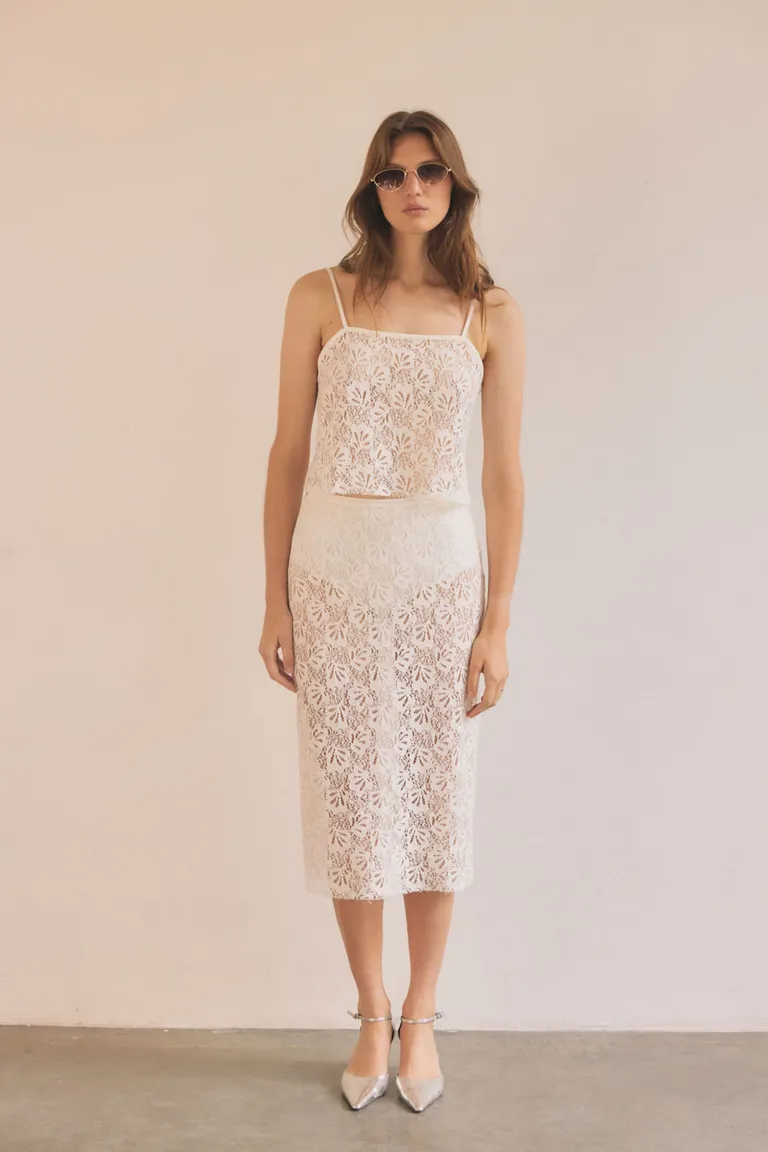 Falda de encaje blanco elegante y versátil para eventos y ocasiones especiales de Portsaid en Faldas para argentina