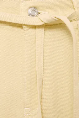 Jeans wideleg tiro bajo cinturón de Mango en Pantalones para argentina