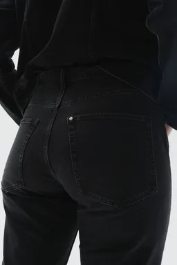 Jeans curvy bootcut tiro alto de H&M en Pantalones para argentina