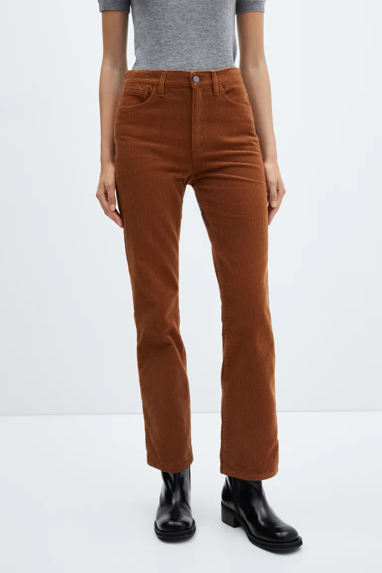 Pantalón recto tiro medio pana de Mango en Pantalones para argentina
