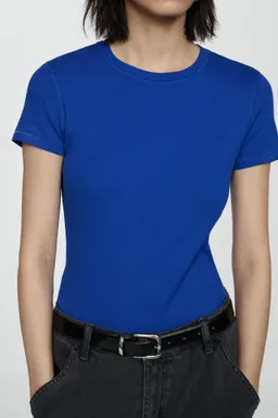 Remera canalé manga corta de Mango en Remeras para argentina