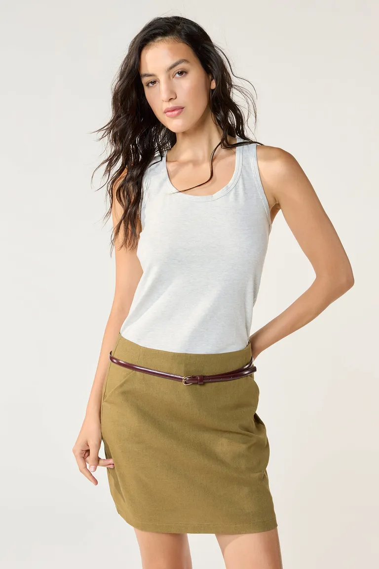 Musculosa deportiva de algodón con escote redondo y espalda deportiva de Cuesta Blanca en Tops para argentina