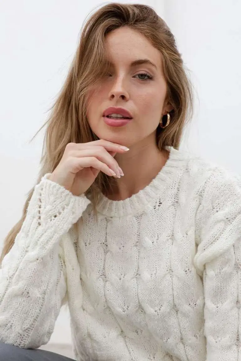 Suéter de Trenzas y Puntillas de Hesed en Buzos y Sweaters para argentina