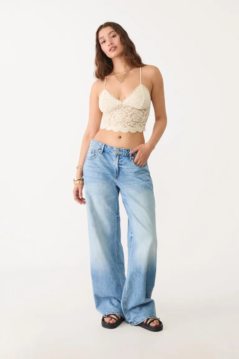 Top tirantes encaje de Stradivarius en Tops para argentina