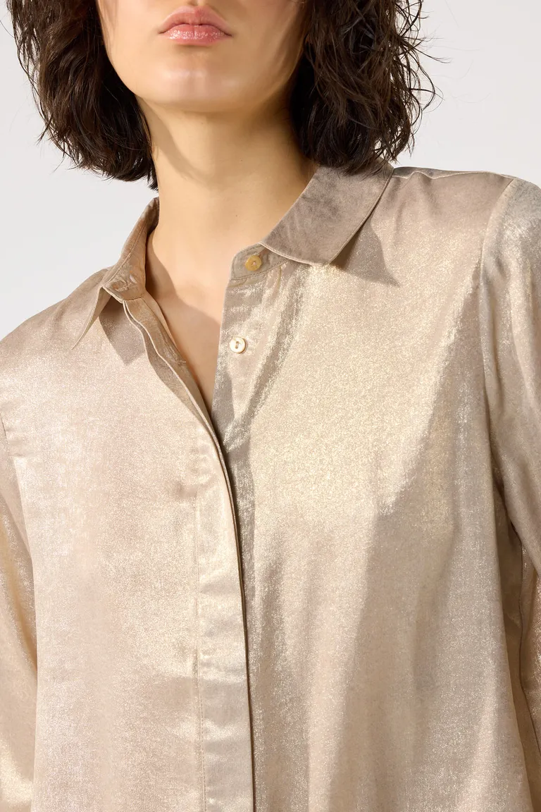 Camisa de encaje con detalles en contraste de tela sólida en cuello, puños y cartera de Cuesta Blanca en Camisas para argentina