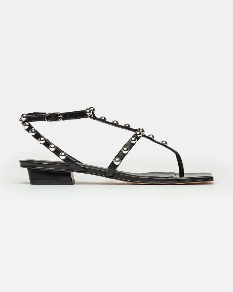 Sandalias bajas de cuero con herrajes metálicos de Prüne en Sandalias para argentina